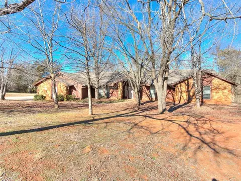 2401 Twelve Oaks, Edmond, OK 73025