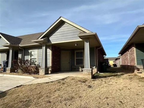 1017 SW 92nd St, Oklahoma City, OK 73139