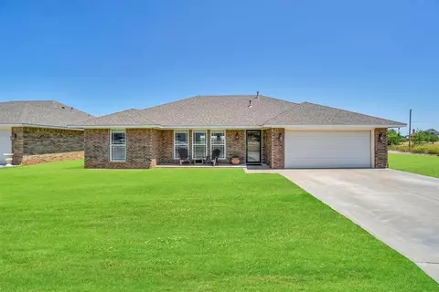 118 Ranch Rd, Elk City, OK 73644
