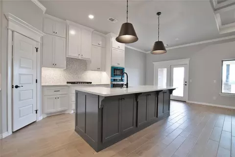5733 Rose Prairie Blvd, Edmond, OK 73034