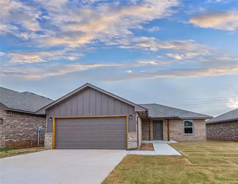1218 Sierra Ln, Kingfisher, OK 73750