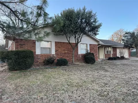 3 E Terra Ln, Shawnee, OK 74804