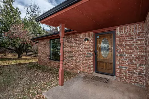 403 Brookside Dr, Guthrie, OK 73044 photo 5