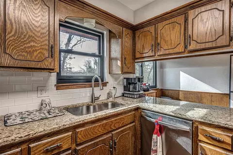 403 Brookside Dr, Guthrie, OK 73044 photo 12