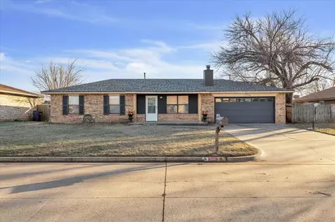 338 W Maple Branch Way, Mustang, OK 73064