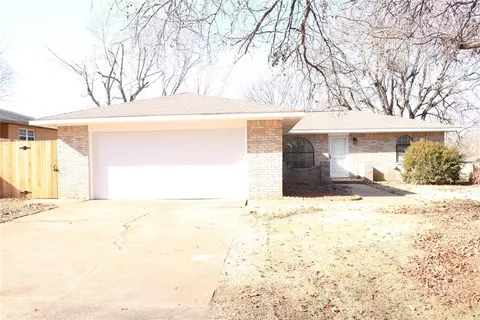 1231 W Coachman Ct, Purcell, OK 73080