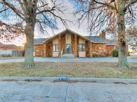1501 W Hickory St, El Reno, OK 73036
