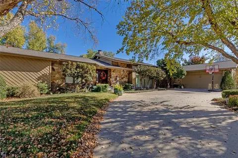 11608 Twisted Oak Rd, Oklahoma City, OK 73120