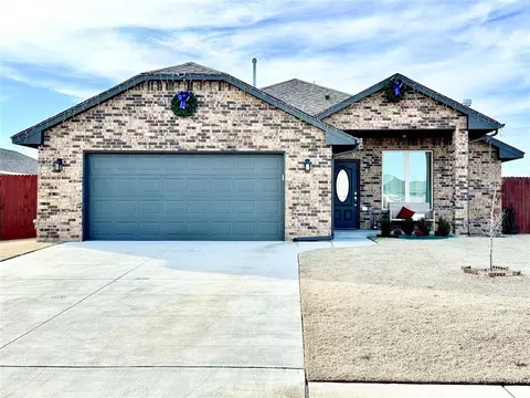 1117 Black Jack Ln, Mustang, OK 73064
