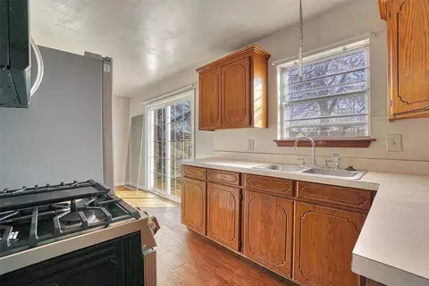 1316 E F St, Altus, OK 73521 photo 16