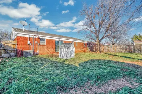 1316 E F St, Altus, OK 73521 photo 33