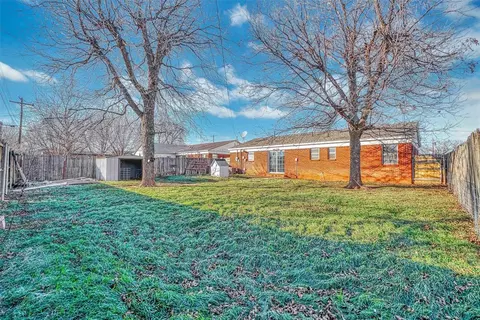1316 E F St, Altus, OK 73521 photo 30