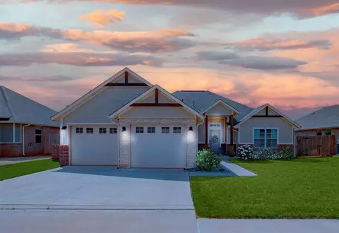 16001 Villa Valeria Way, Edmond, OK 73013