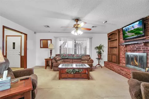 701 Cambridge Dr, Altus, OK 73521 photo 5
