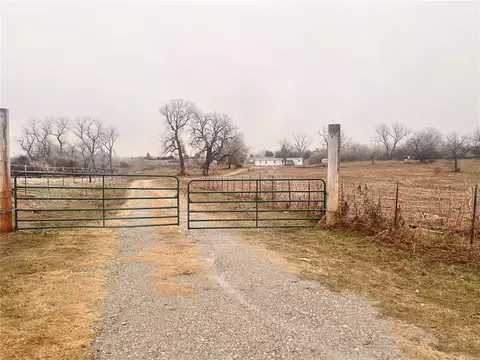 2749 County Street 2790, Chickasha, OK 73018