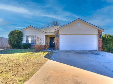 1012 Shadowlake Rd, Norman, OK 73071 photo 1