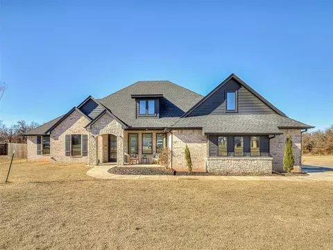 1995 Grants Pass Ave, Blanchard, OK 73010