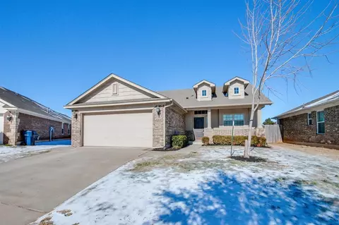 10557 NW 35th St, Yukon, OK 73099