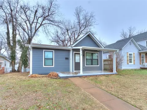 414 N Division St, Guthrie, OK 73044