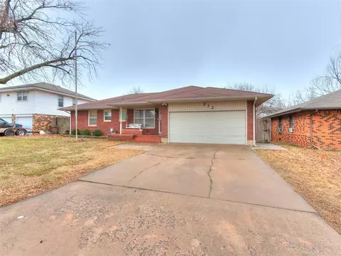 212 W Glenhaven Dr, Midwest City, OK 73110