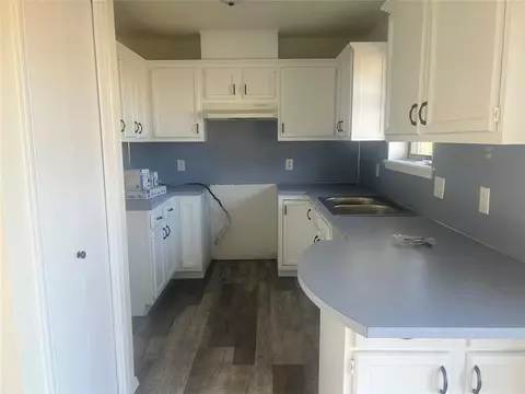 1004 E 15th Pl, Chandler, OK 74834 photo 5