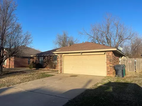 1000 Sennybridge Dr, Yukon, OK 73099
