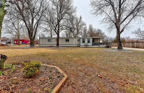12013 SW 26th St, Yukon, OK 73099