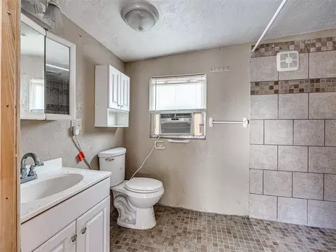 106569 S Kermit Rd, Mcloud, OK 74851 photo 38