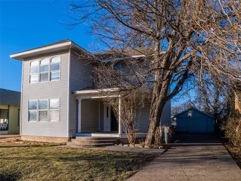711 NW Bell Ave, Lawton, OK 73507