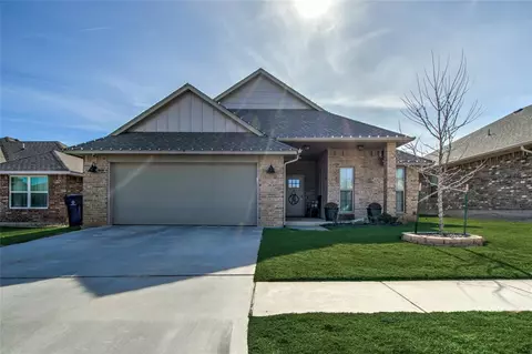 9416 NW 87th Pl, Yukon, OK 73099