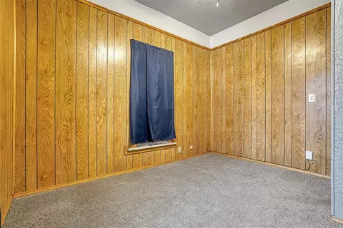 Bedroom - 622 N 10th St, Thomas, OK 73669 photo 2 of 3