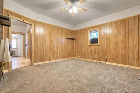 Living - 622 N 10th St, Thomas, OK 73669 photo 4 of 4