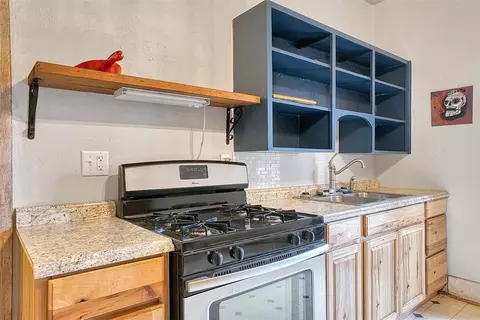 Kitchen - 622 N 10th St, Thomas, OK 73669 photo 2 of 4