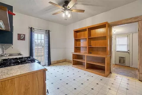 Other - 622 N 10th St, Thomas, OK 73669 photo 2 of 7