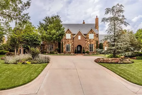 5325 Wisteria Dr, Oklahoma City, OK 73142