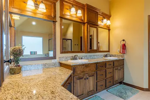 1208 N Sara Rd, Tuttle, OK 73089 photo 21