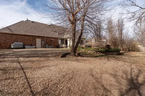 1208 N Sara Rd, Tuttle, OK 73089 photo 34