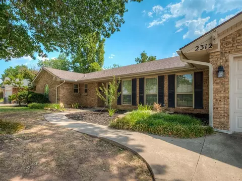 2312 Morgan Dr, Norman, OK 73069