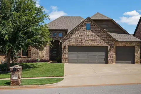 713 NW 197th St, Edmond, OK 73012