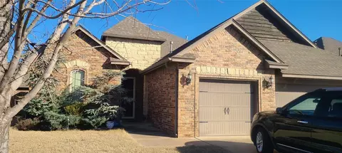 2912 San Juan Trl, Moore, OK 73160
