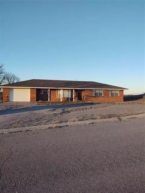 0 1240 County Rd, Carnegie, OK 73015