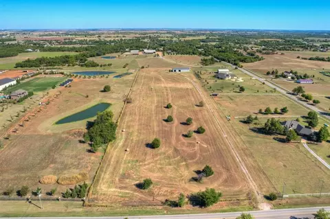 4655 NW 220th St, Edmond, OK 73025