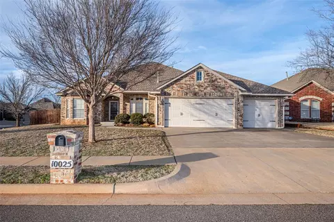 10025 NW 140th St, Yukon, OK 73099