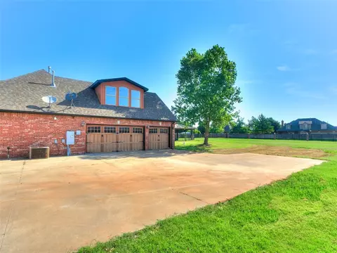 4400 Ruby Ave, Yukon, OK 73099 photo 9