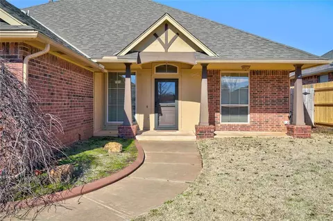 3301 SE 33rd St, Moore, OK 73165 photo 2
