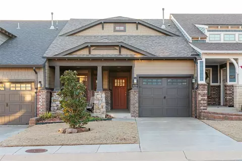 609 Outer Banks Way, Edmond, OK 73034