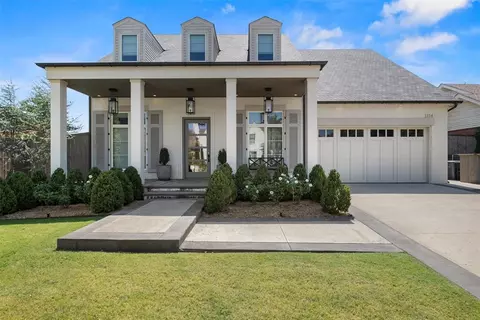 1314 Sherwood Ln, Nichols Hills, OK 73116