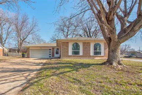 904 N 9th Ave, Purcell, OK 73080