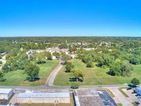 Melrose Lane, Oklahoma City, OK 73127