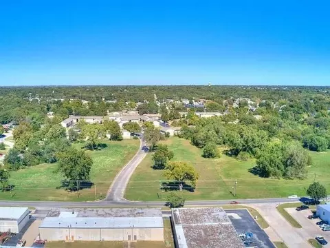 Melrose Lane, Oklahoma City, OK 73127